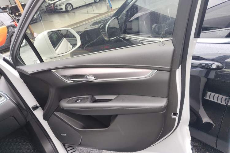 Used Cadillac XT5 2020 28T Tech Edition