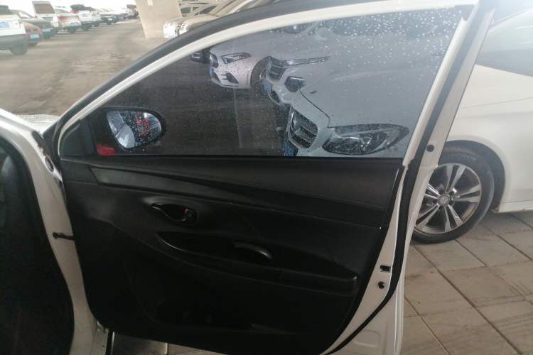 Used Toyota YARiS L 2020 X-Trail X 1.5L CVT Leading Edition
