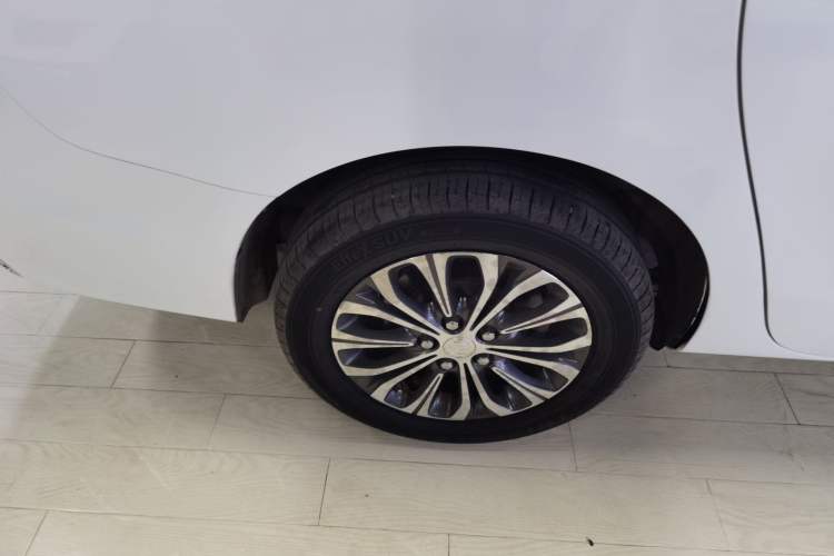 Used Buick GL8 2021 Land Cruiser Executive Class 652T Comfort Model
