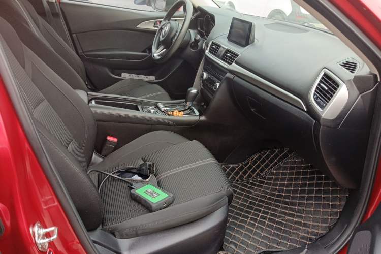 Used Mazda Mazda 3 Axela 2019 Cloud-Controlled Version Sedan 1.5L Automatic Luxury Trim China V Standard