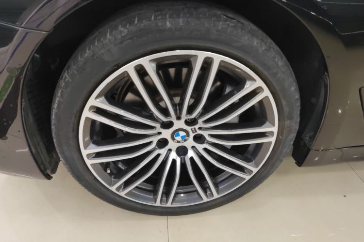 Used BMW 5 Series 2018 530Li Leading Model M Sport Package