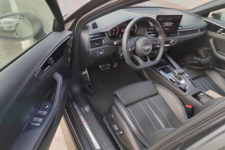 Used Audi A4L 2024 40 TFSI Luxury Dynamic Edition
