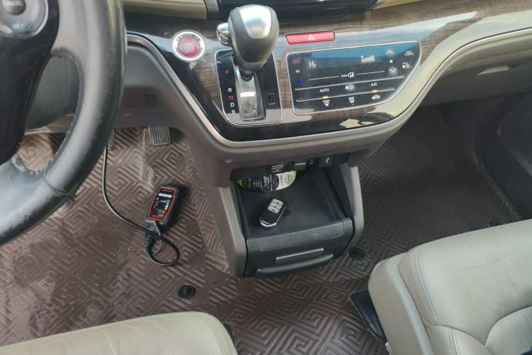 Used Honda Odyssey 2015 Updated Version 2.4L Smart Edition