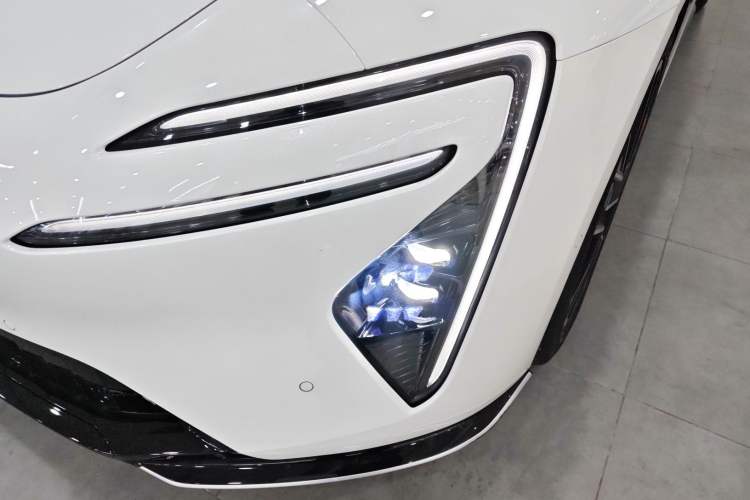 Used  06 2025 Max All-Electric Version