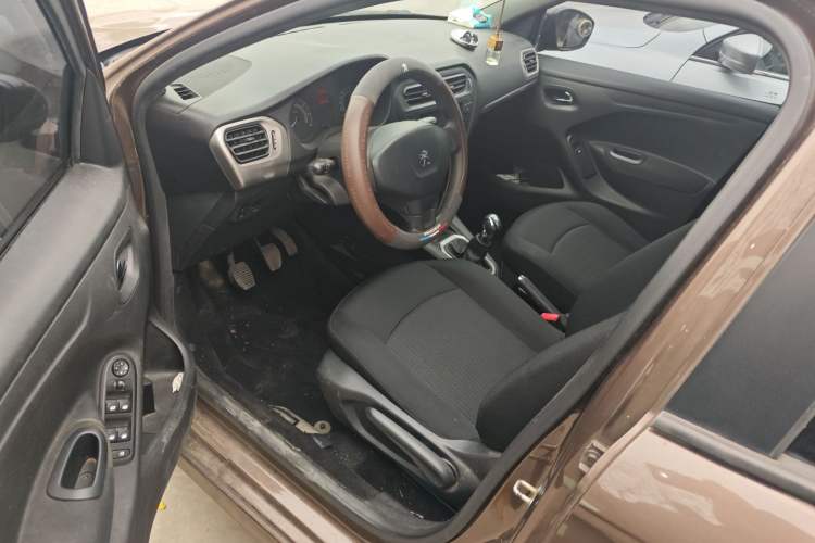 Used Peugeot 301 2014 1.6L Manual Comfort Edition