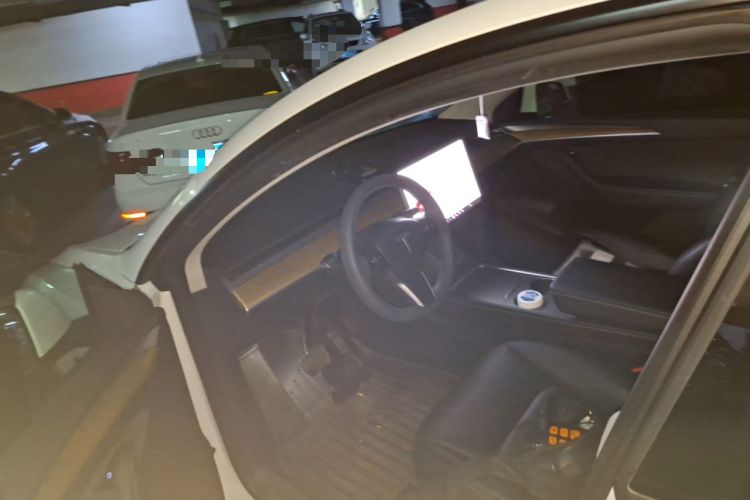 Used Tesla Model Y 2021 Standard Range Rear-Wheel Drive Version