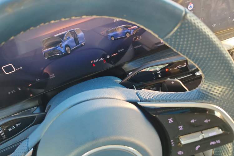 Used Buick Century 2023 2.0T Seven-Seater Yinshi Edition
