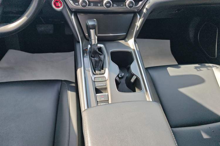 Used Honda Accord 2018 260TURBO Luxury Edition China V Emission Standard
