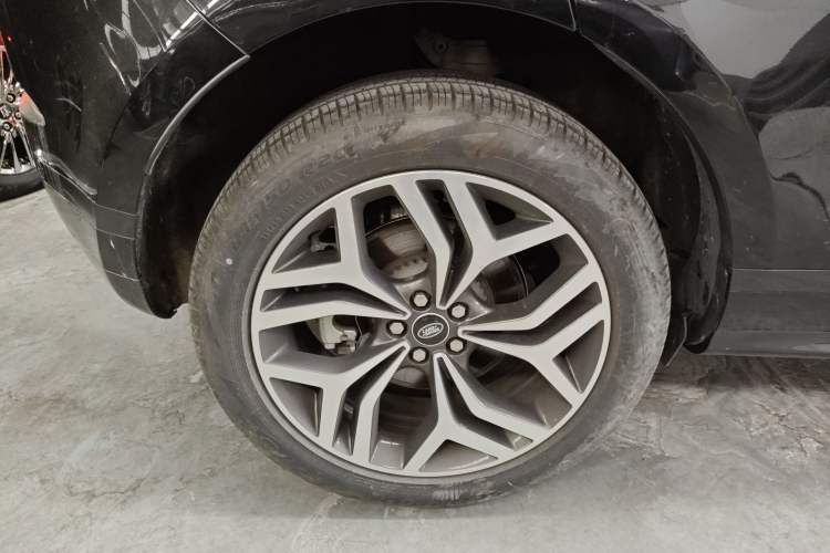 Used Land Rover Range Rover Evoque 2021 Range Rover Velar 249 PS R-Dynamic S Performance Edition