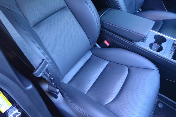 Used Tesla Model Y 2024 Rear-Wheel-Drive Version