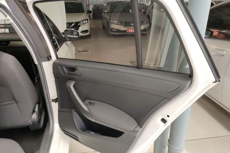 Used Skoda Rapid Spaceback 2020 1.5L Automatic Standard Edition
