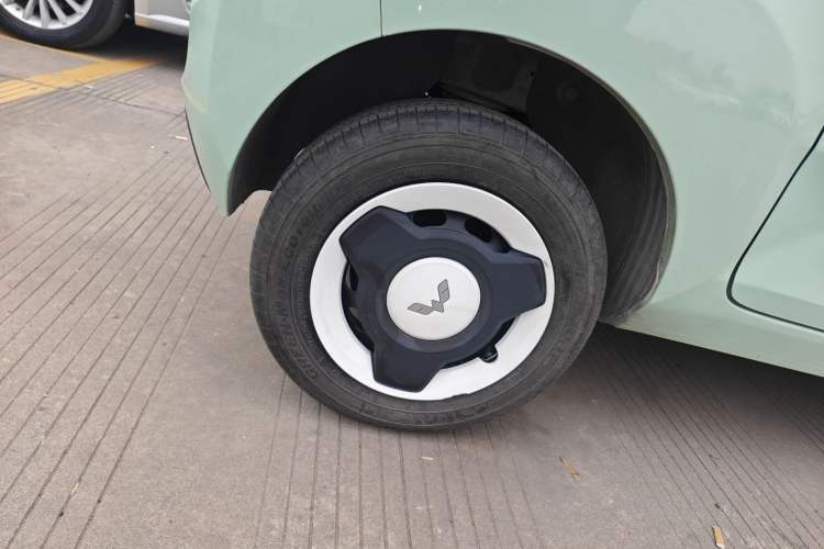 Used Wuling Hongguang MINIEV 2021 Macaron Fashion Edition Lithium-Ion Battery