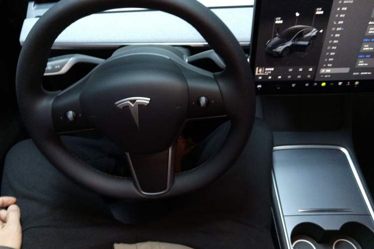 Used Tesla Model Y 2024 Rear-Wheel-Drive Version