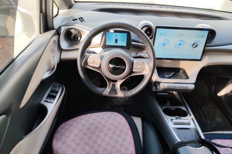 Used BYD Dolphin 2023 420 km Fashion Edition
