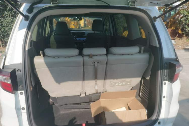 Used Honda Odyssey 2015 2.4L Comfort Edition
