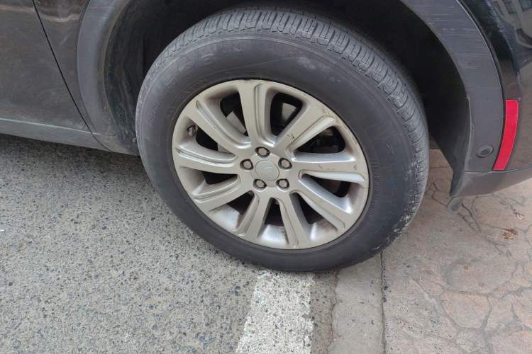 Used Land Rover Discovery Sport 2018 240 PS SE Version
