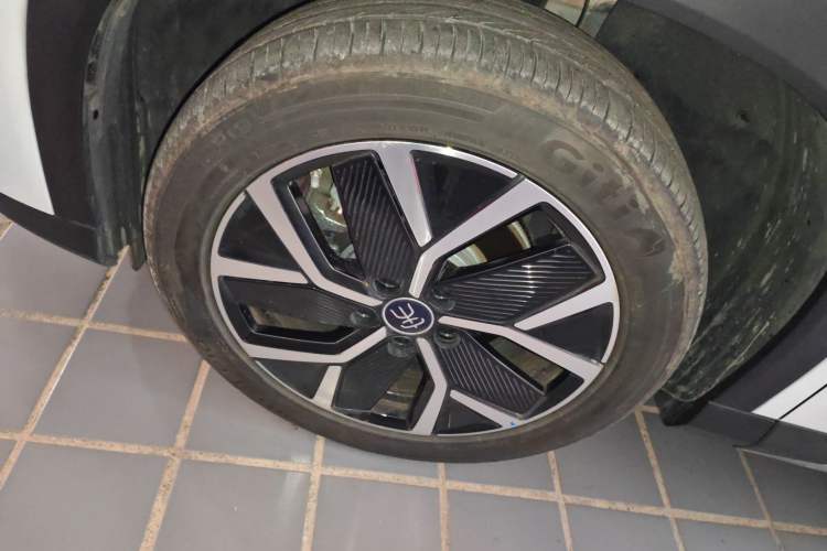 Used BYD Song L DM-i 2025 Intelligent Driving Version 160 km Beyond-Range Type