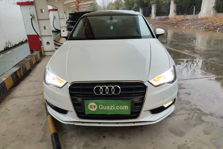 Used Audi A3 2015 Limousine 35 TFSI Millionth Anniversary Comfort Model