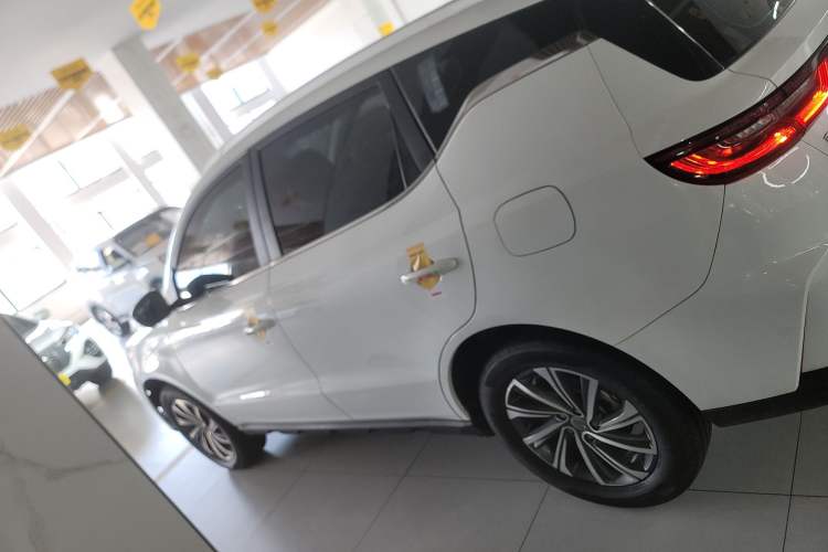 Used Geely Auto Vision X6 2021 PRO 1.4T Automatic Prestige Model
