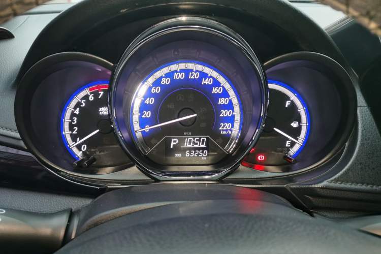 Used Toyota YARiS L 2016 Revised Version 1.5G CVT with Dynamic Sunroof
