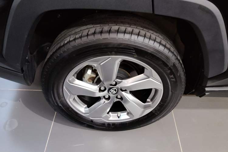 Used Toyota RAV4 2022 2.0L CVT Two-Wheel Drive Fashion Plus Edition