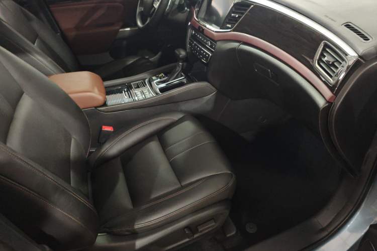 Used GAC Trumpchi GS8 2019 390T Two-Wheel Drive Luxury Smart Connectivity Version (7 Seats)
