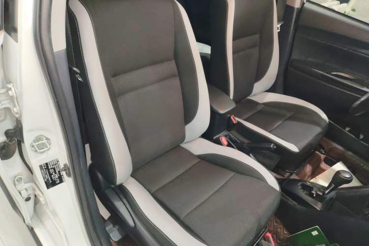 Used Toyota YARiS L 2021 X-Trail 1.5L CVT Leading Edition
