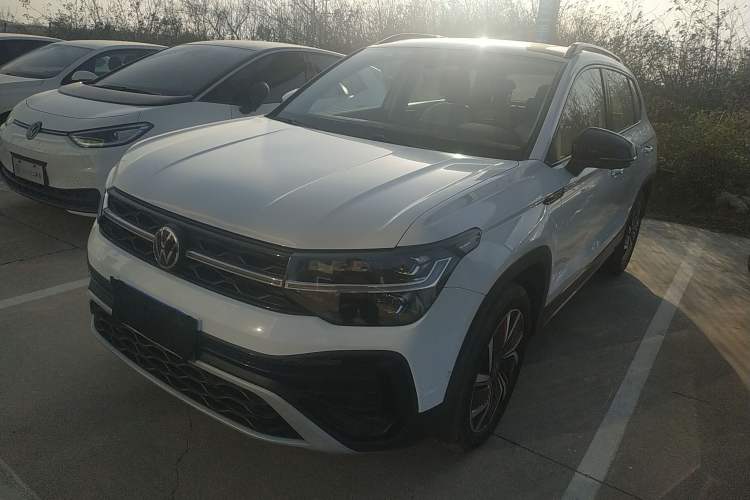 Used Volkswagen Tharu 2024 300TSI Two-Wheel-Drive Moon Luxury Edition