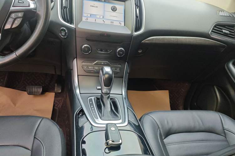 Used Ford Edge 2018 EcoBoost 245 Two-Wheel-Drive Titanium 7-Seater China V Standard