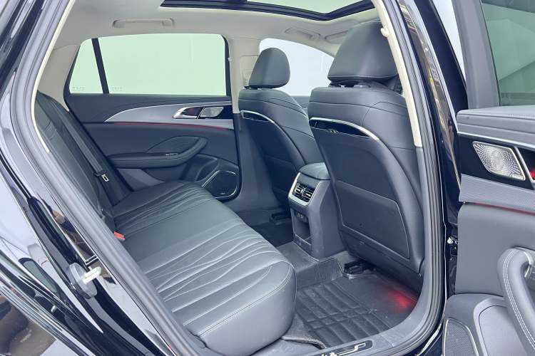 Used Hongqi H5 2023 2.0T Automatic Smart Connect Flagship Edition
