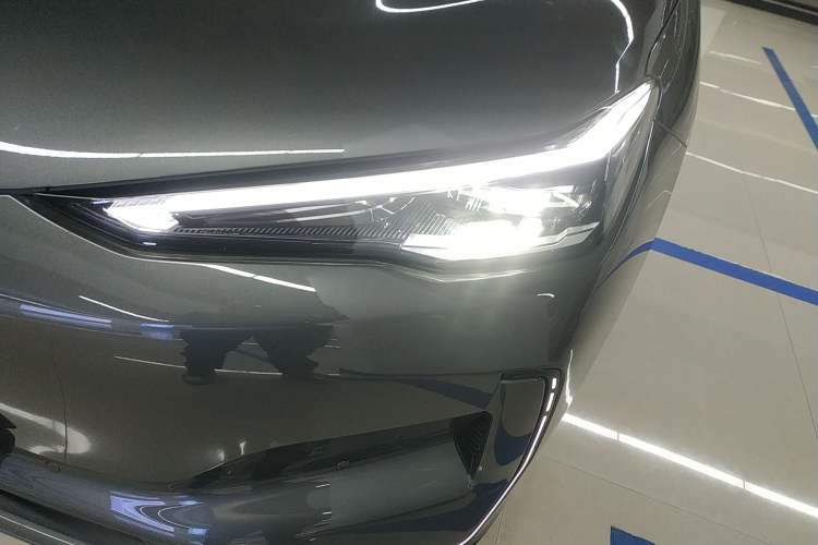 Used  E5 2024 530km Starship Edition
