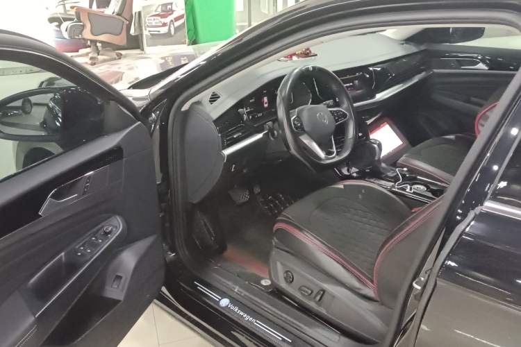 Used Volkswagen Passat 2023 Revised 330TSI Elite Edition