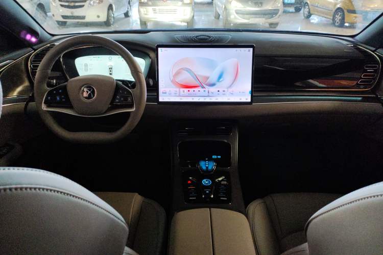 Used BYD Han 2025 DM-i Intelligent Driving Edition 125KM LiDAR Flagship Model
