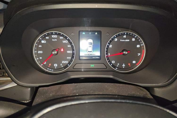 Used Roewe i5 2019 1.5L Manual 4G Connectable Langhao Edition