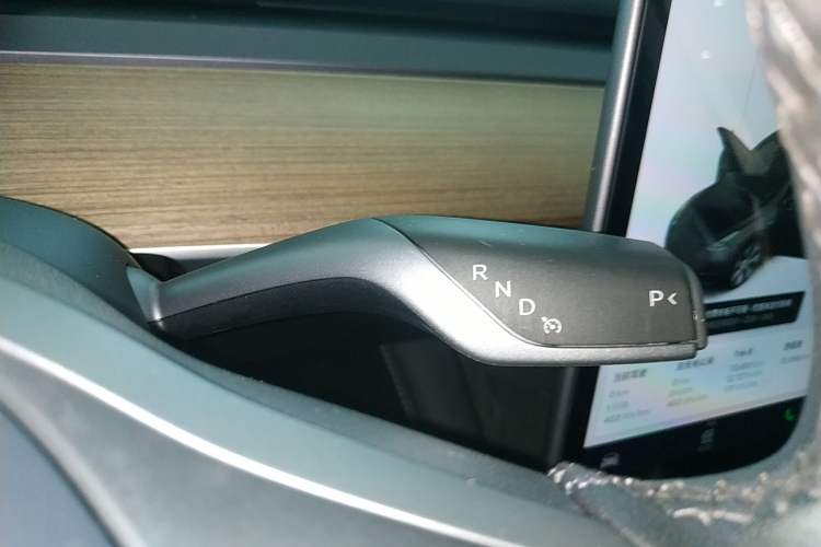 Used Tesla Model Y 2021 Long-Range All-Wheel-Drive Version 3D7
