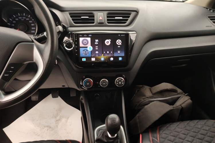 Used Kia K2 2015 Sedan 1.4L MT GLS
