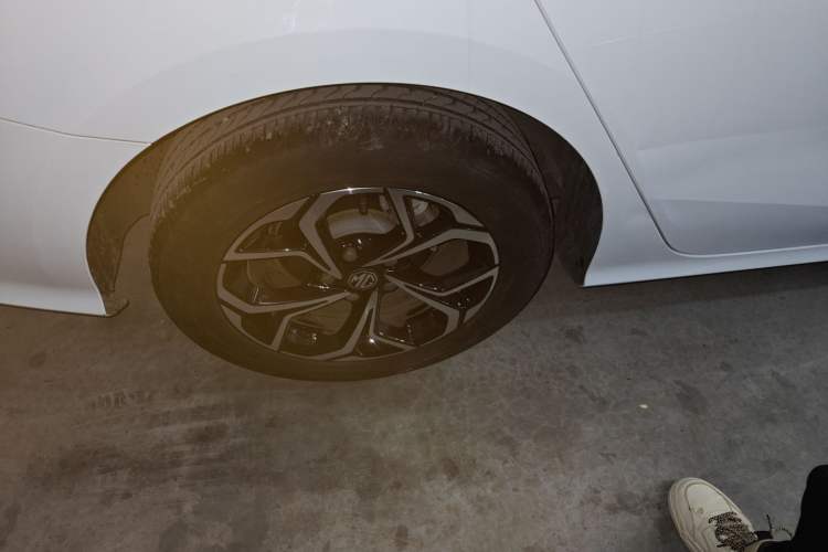 Used MG 5 2021 180 DVVT CVT Youth Luxury Edition
