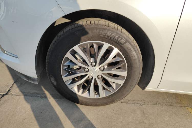 Used Buick GL8 2020 ES Land Cruiser 653T Comfort Edition