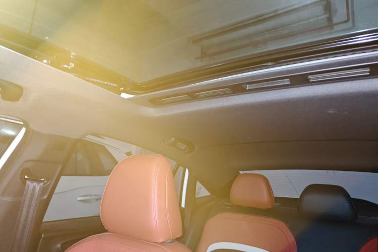 Used MG 5 2021 180 DVVT CVT Youth Luxury Edition
