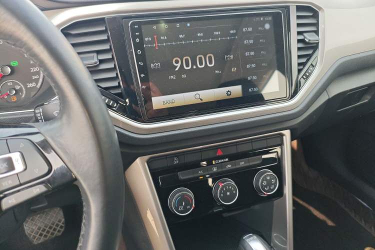 Used Volkswagen T-ROC 2020 230TSI DSG Two-Wheel Drive Advanced Version
