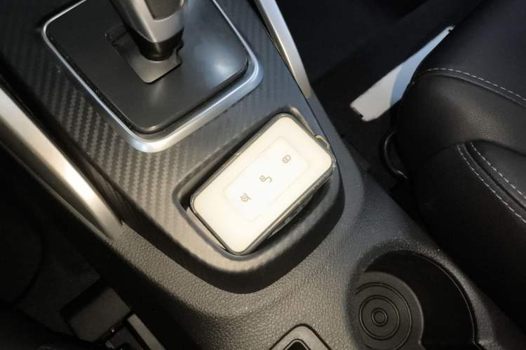 Used BYD Yuan New Energy 2018 EV360 Smart Connected Cool Model
