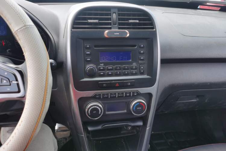 Used Chery Tiggo 3 2014 1.6L Manual Zhishang Edition
