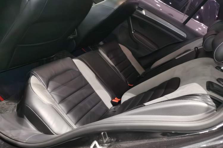 Used Volkswagen Golf 2016 1.4TSI Automatic R-Line
