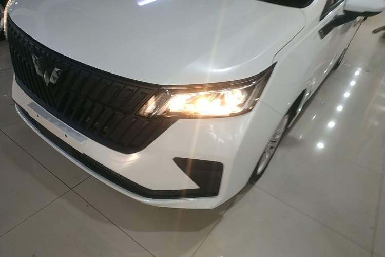 Used Wuling Jiachen 2022 1.5L Manual Enjoyment Elite Model
