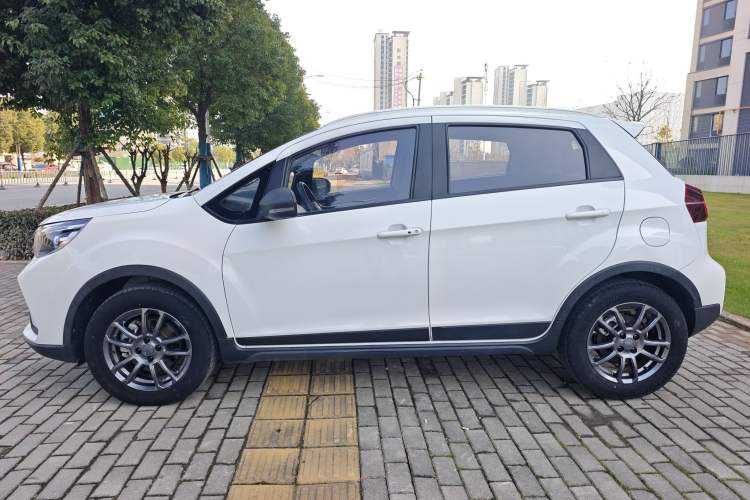 Used Geely Auto Vision X3 2021 PRO 1.5L CVT Deluxe Model
