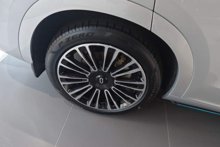 Used Hima AITO M7 2024 1.5T Intelligent Driving 4WD Max Edition 5 Seats
