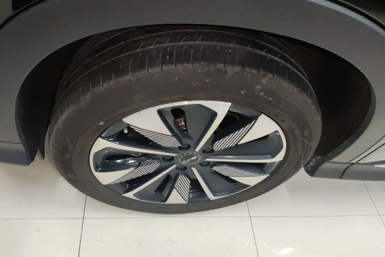 Used BYD Song PLUS New Energy 2025 EV Intelligent Driving Edition 520km Luxury Model
