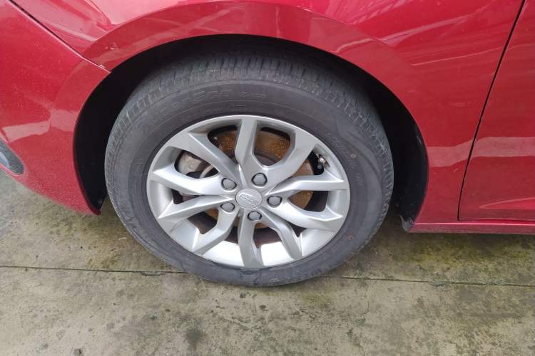 Used Geely Auto Emgrand GL 2017 1.8L Manual Elite Model
