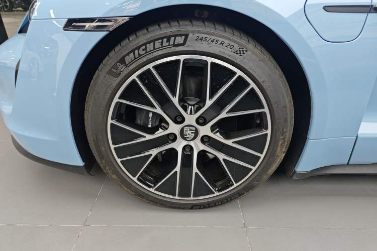 Used Porsche Taycan 2022-Year Updated Taycan