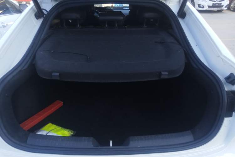 Used Changan UNI-V 2022 1.5T Prestige Version
